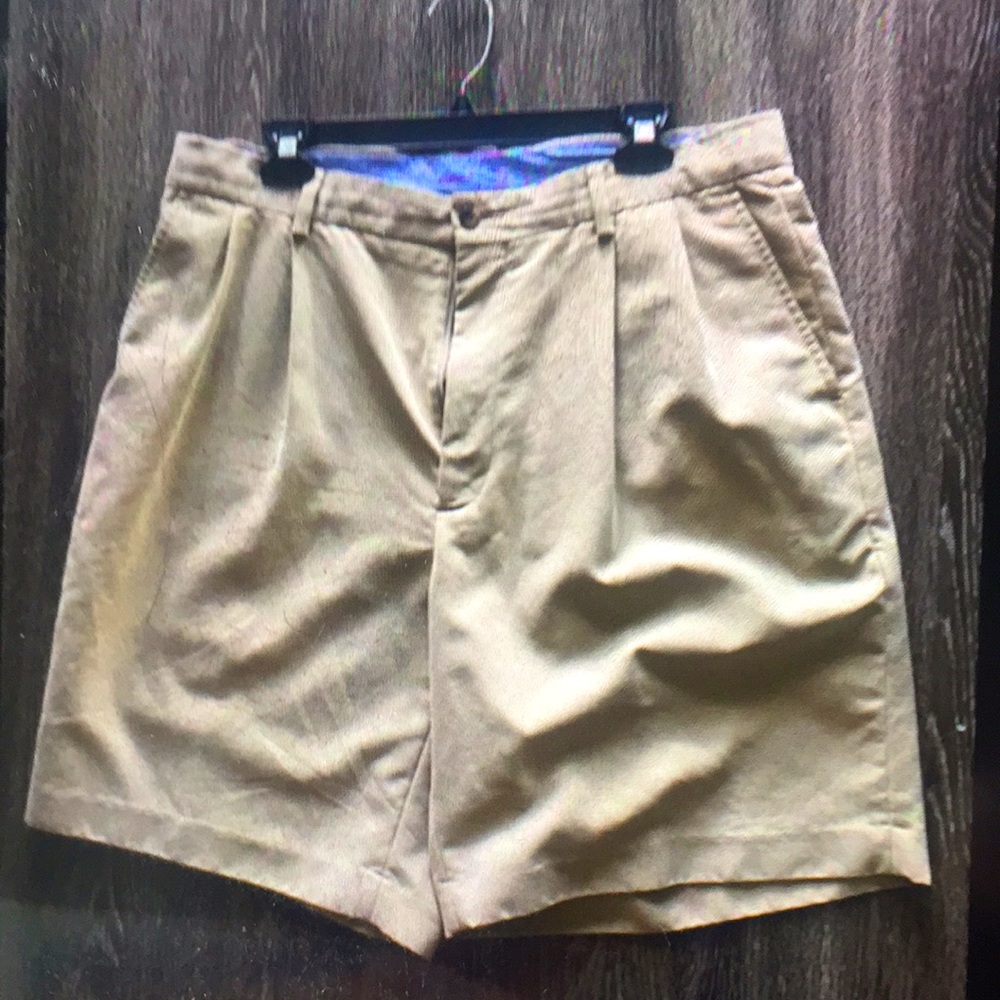 Turbury Shorts. MENS 36